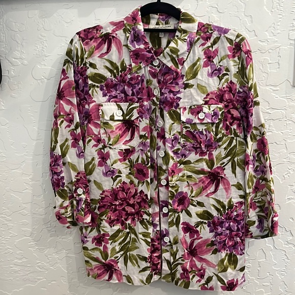 Jones New York Tops - EUC Jones New York Floral 100% Linen Button Down 3/4 Sleeve Blouse ~ L